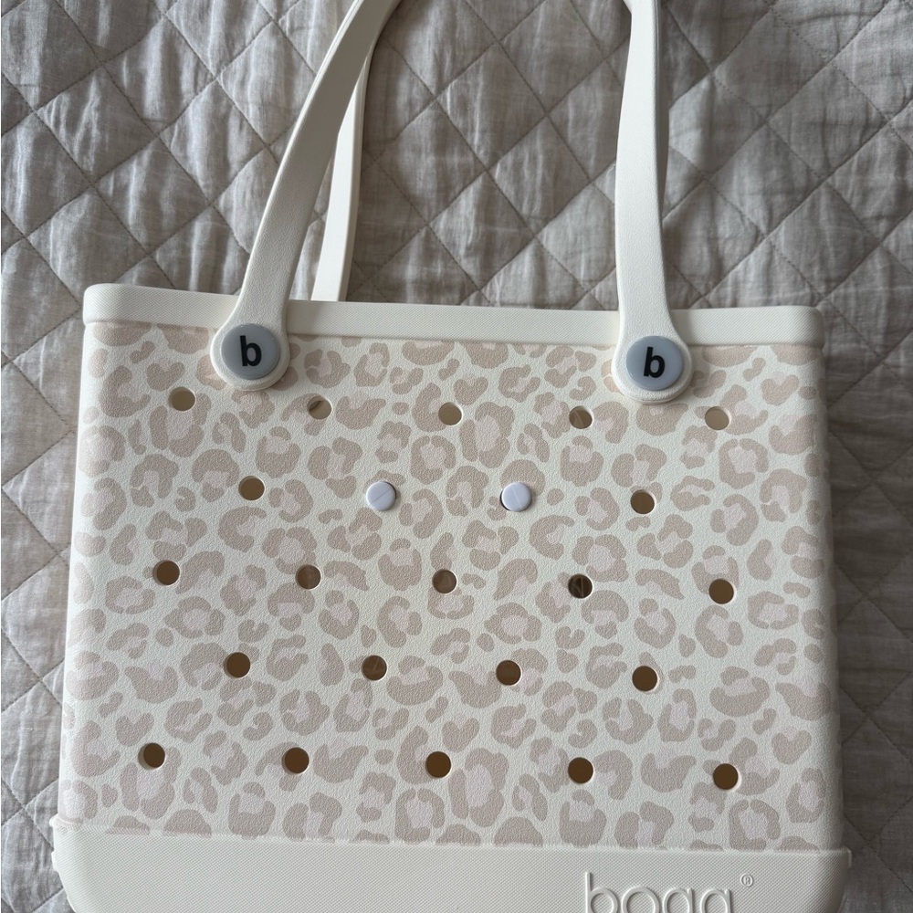 BOGG BAG Cream Leopard Print Tote - Never Used